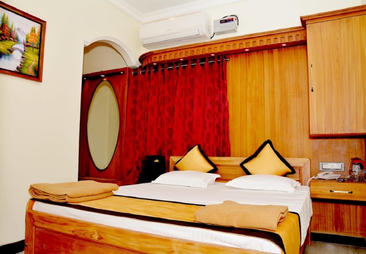 Anandha Grand Lodge Tiruchchendur Exterior photo